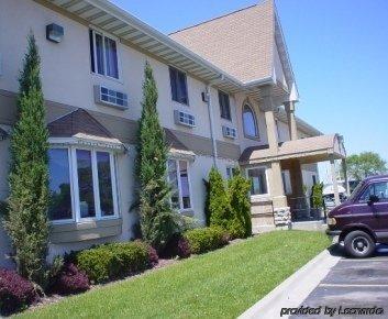 Executive Inn And Suites Waukegan Bagian luar foto